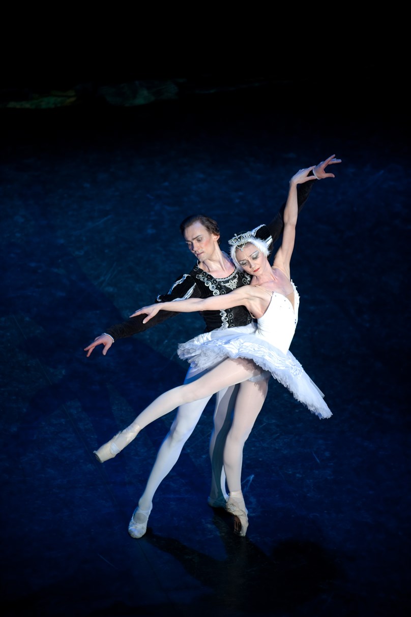 Saint Petersburg Classic Ballet present - Swan Lake