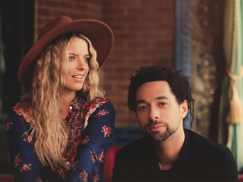 Listen: The Shires - Lightning Strikes